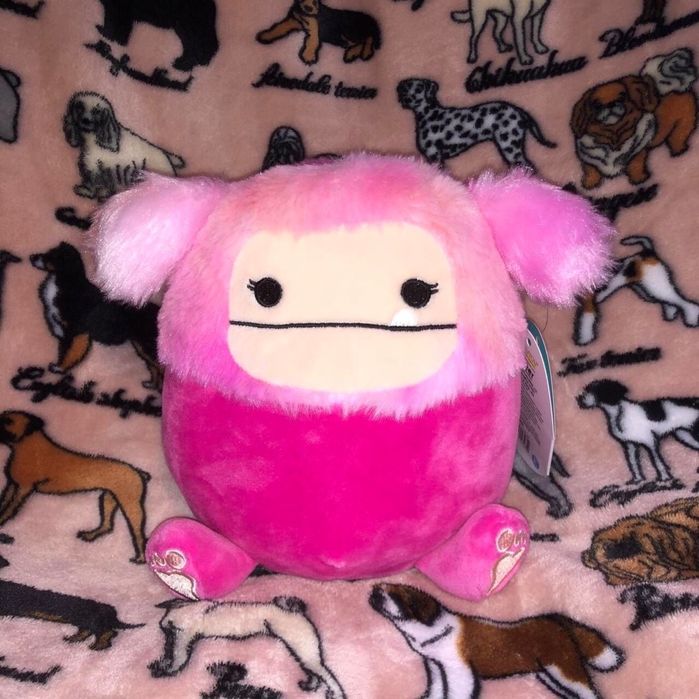 7” caparinne bigfoot squishmallow
